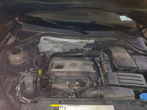 Used 2016 Volkswagen Tiguan S image 17