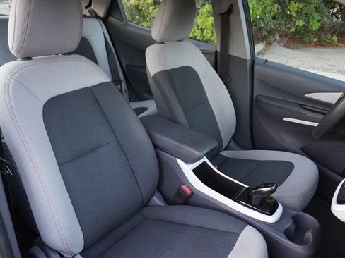 Used 2018 Chevrolet Bolt LT FWD image 22