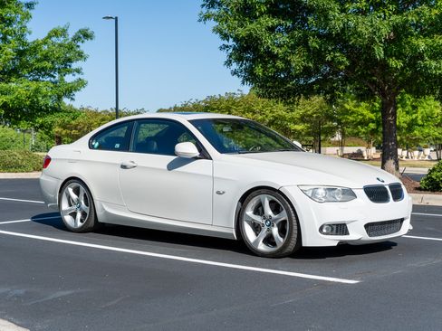 Used 2013 BMW 335i Coupe image 2