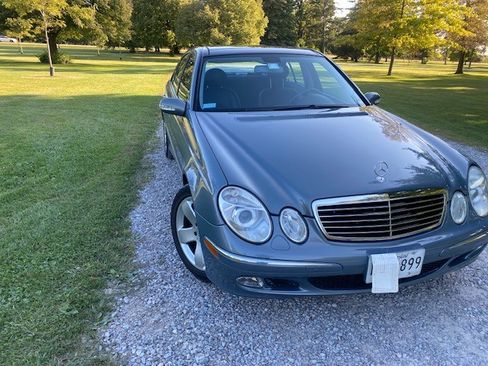 Used 2004 Mercedes-Benz E 320 4MATIC Sedan image 5