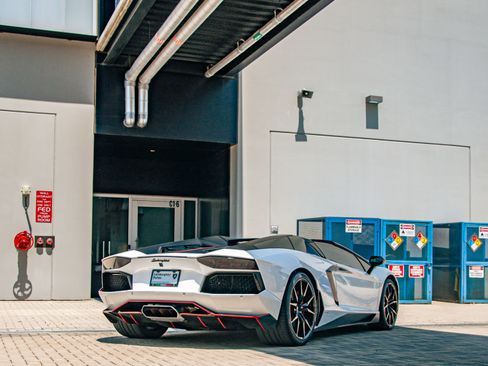 Used 2016 Lamborghini Aventador LP 700-4 AWD/4WD image 14