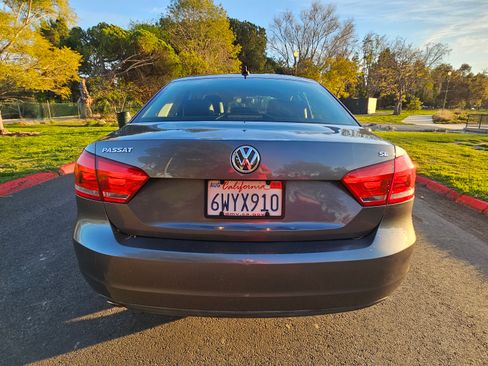 Used 2013 Volkswagen Passat 2.5 SE image 8