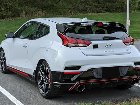 Used 2019 Hyundai Veloster N N w/ Performance Package FWD image 4