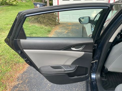 Used 2018 Honda Civic EX-T image 15