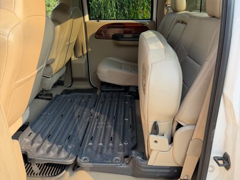 Used 2005 Ford F350 Lariat AWD/4WD image 20