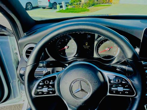 Used 2019 Mercedes-Benz C 300 Sedan image 14