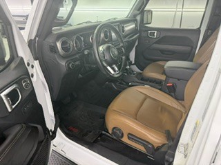 Used 2021 Jeep Wrangler Unlimited Rubicon AWD/4WD image 9