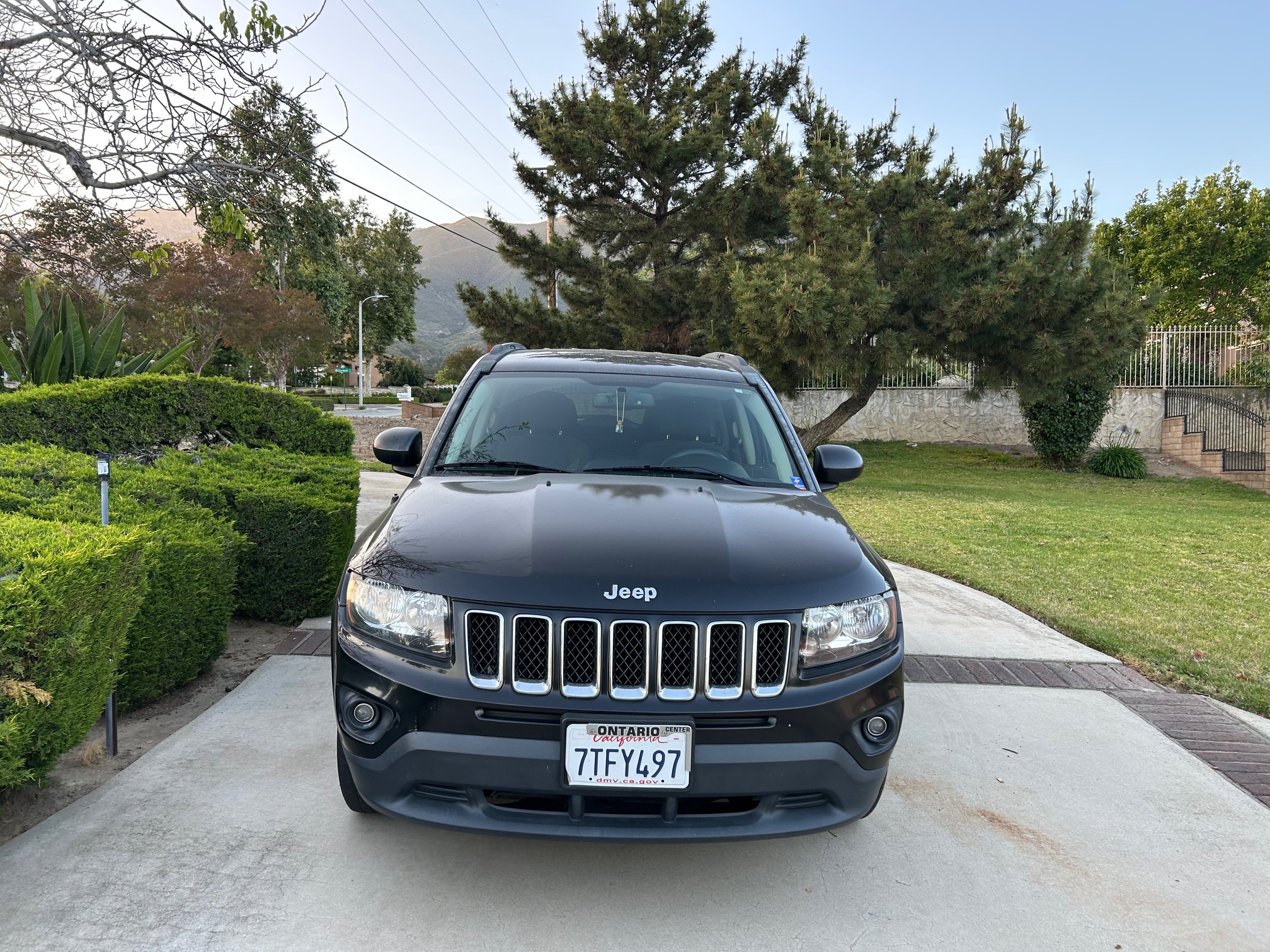 Used 2016 Jeep Compass Sport w/ Power Value Group FWD image 1