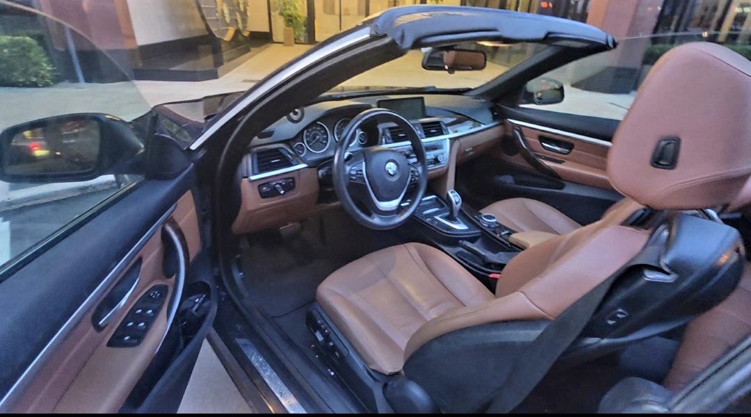 Used 2014 BMW 428i xDrive Convertible AWD/4WD image 2