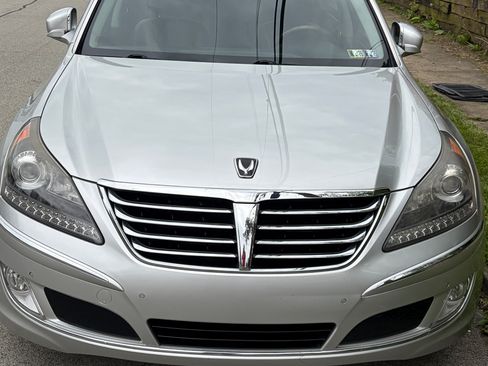 Used 2013 Hyundai Equus Signature RWD image 1
