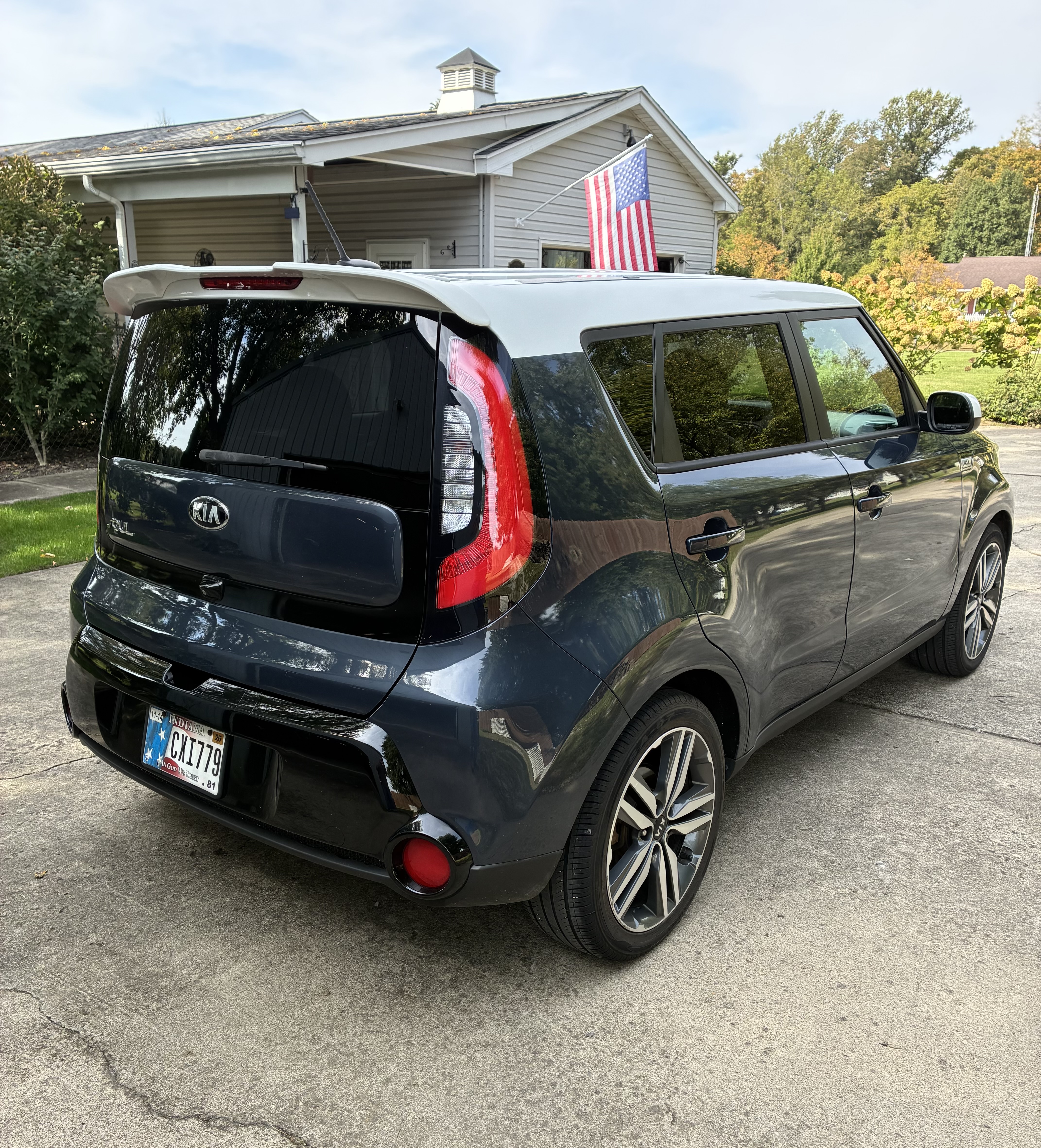 Used 2016 Kia Soul + w/ Audio Package FWD image 5