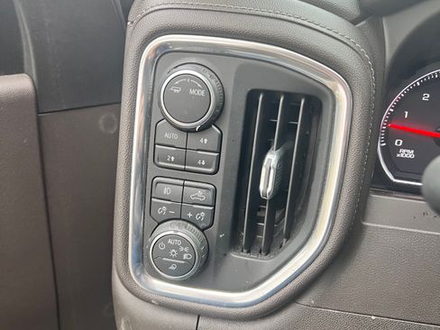 Used 2020 Chevrolet Silverado 2500 LTZ image 18