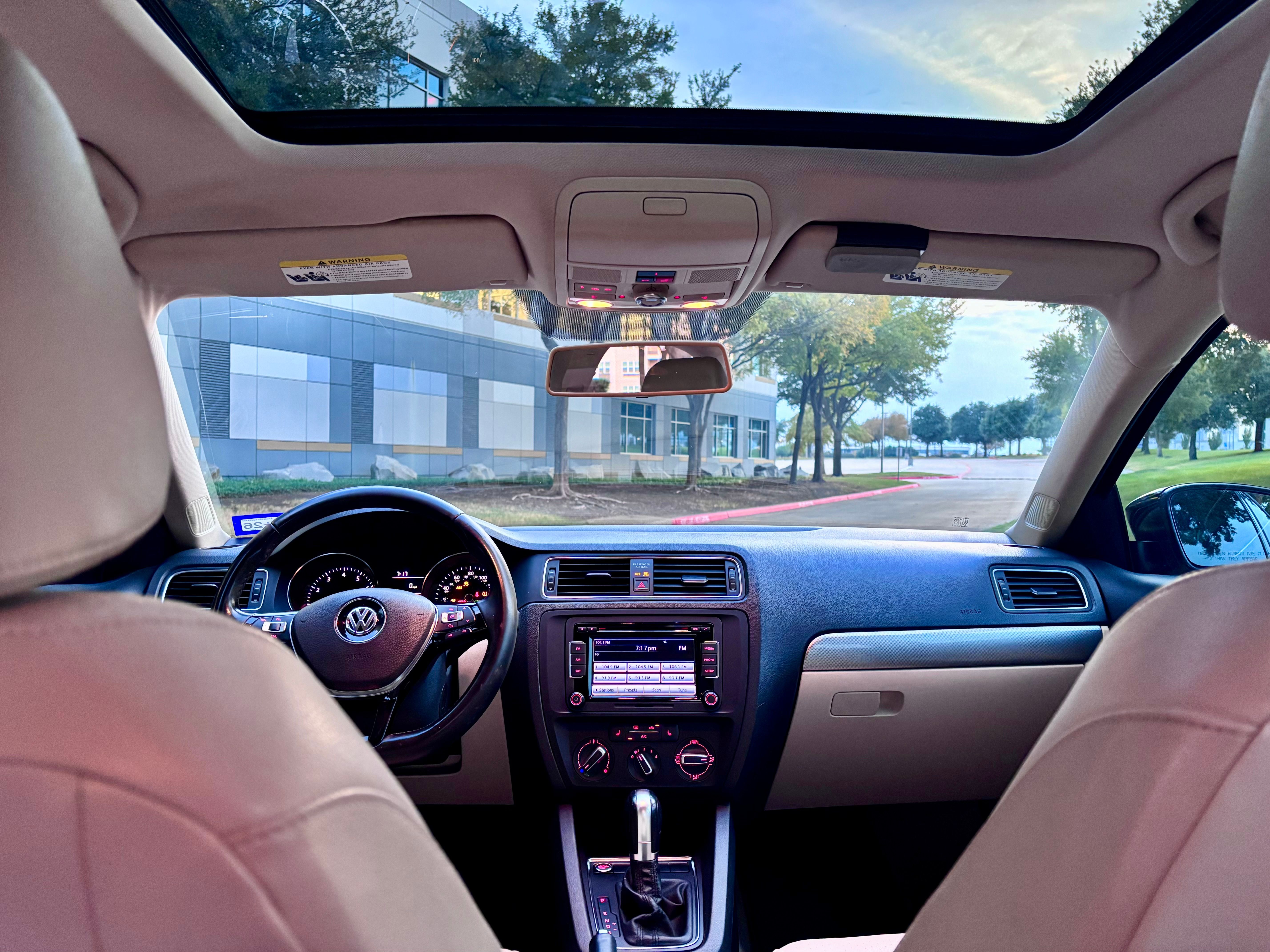 Used 2015 Volkswagen Jetta SE FWD image 18