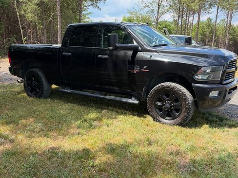 Used 2016 RAM 2500 Big Horn w/ Black Appearance Group AWD/4WD image 8