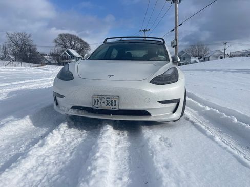Used 2021 Tesla Model 3 Long Range image 2