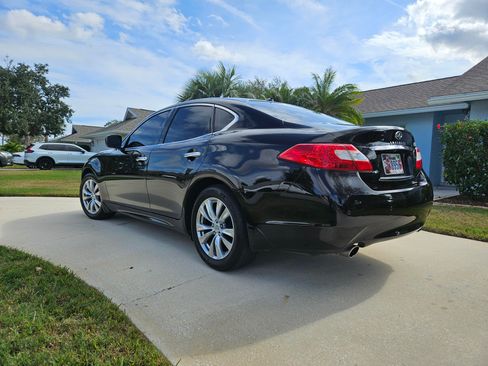 Used 2013 INFINITI M37 w/ Premium Pkg image 8