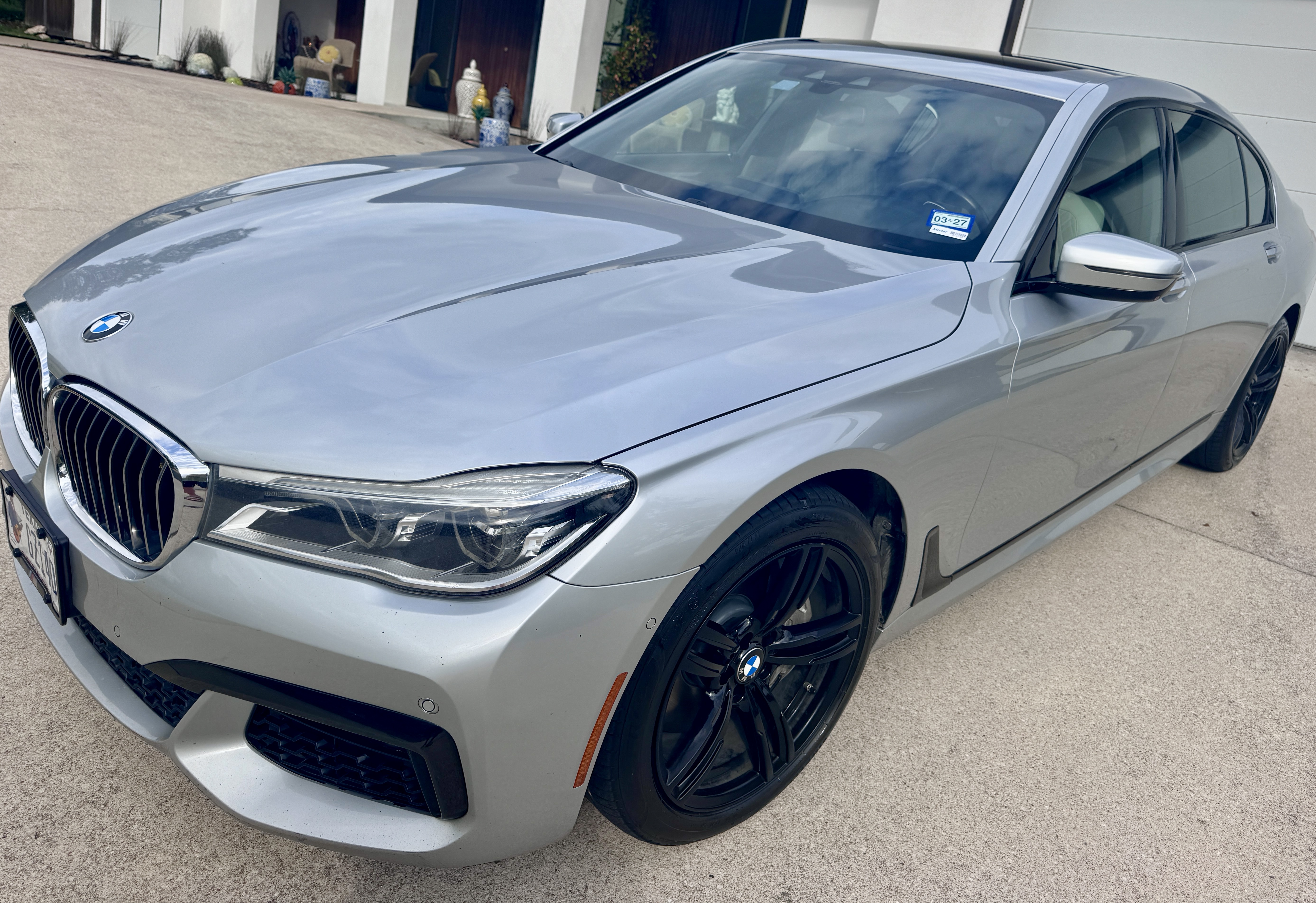 Used 2017 BMW 750i xDrive AWD/4WD image 2