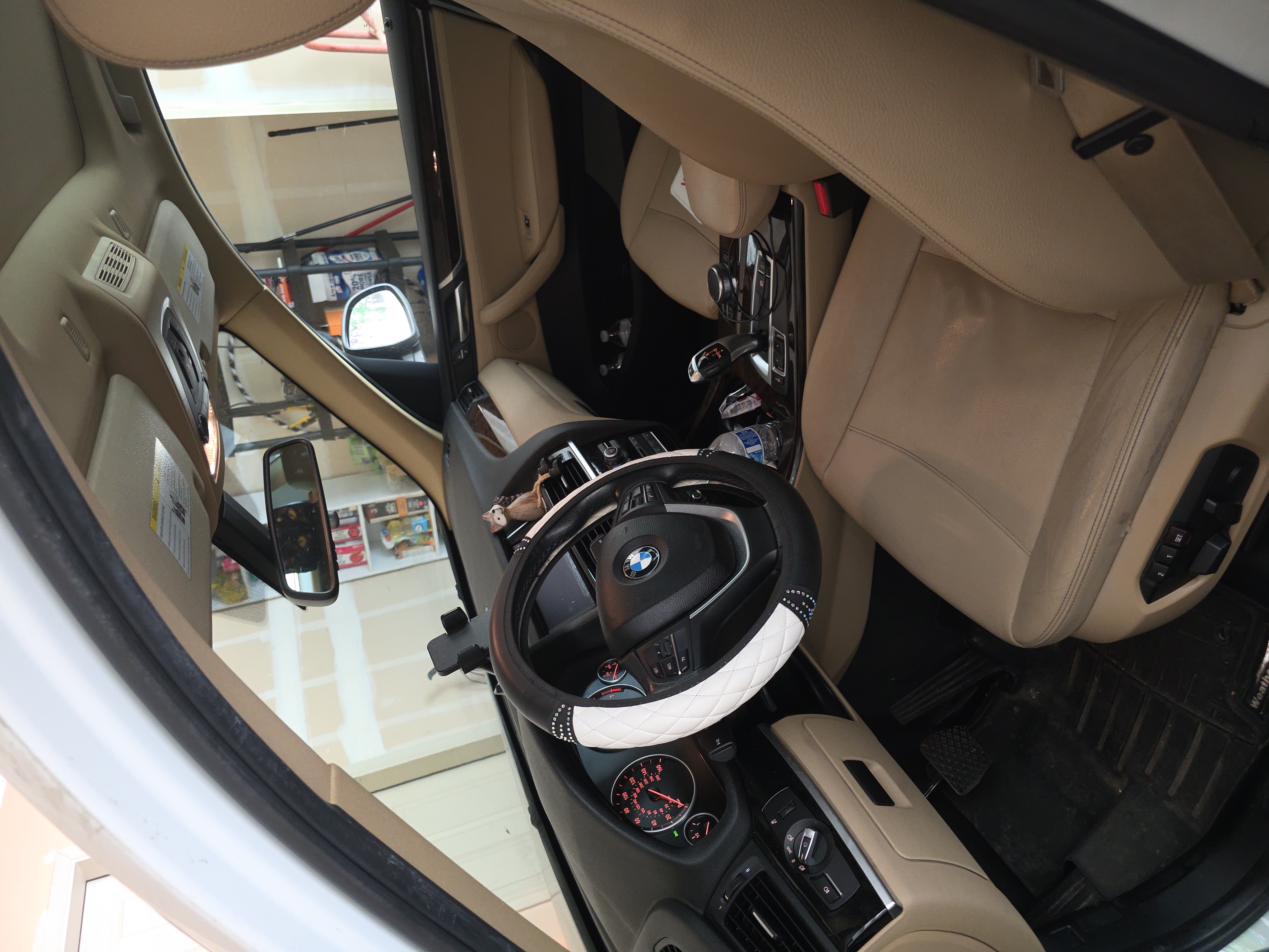 Used 2017 BMW X3 sDrive28i RWD image 5
