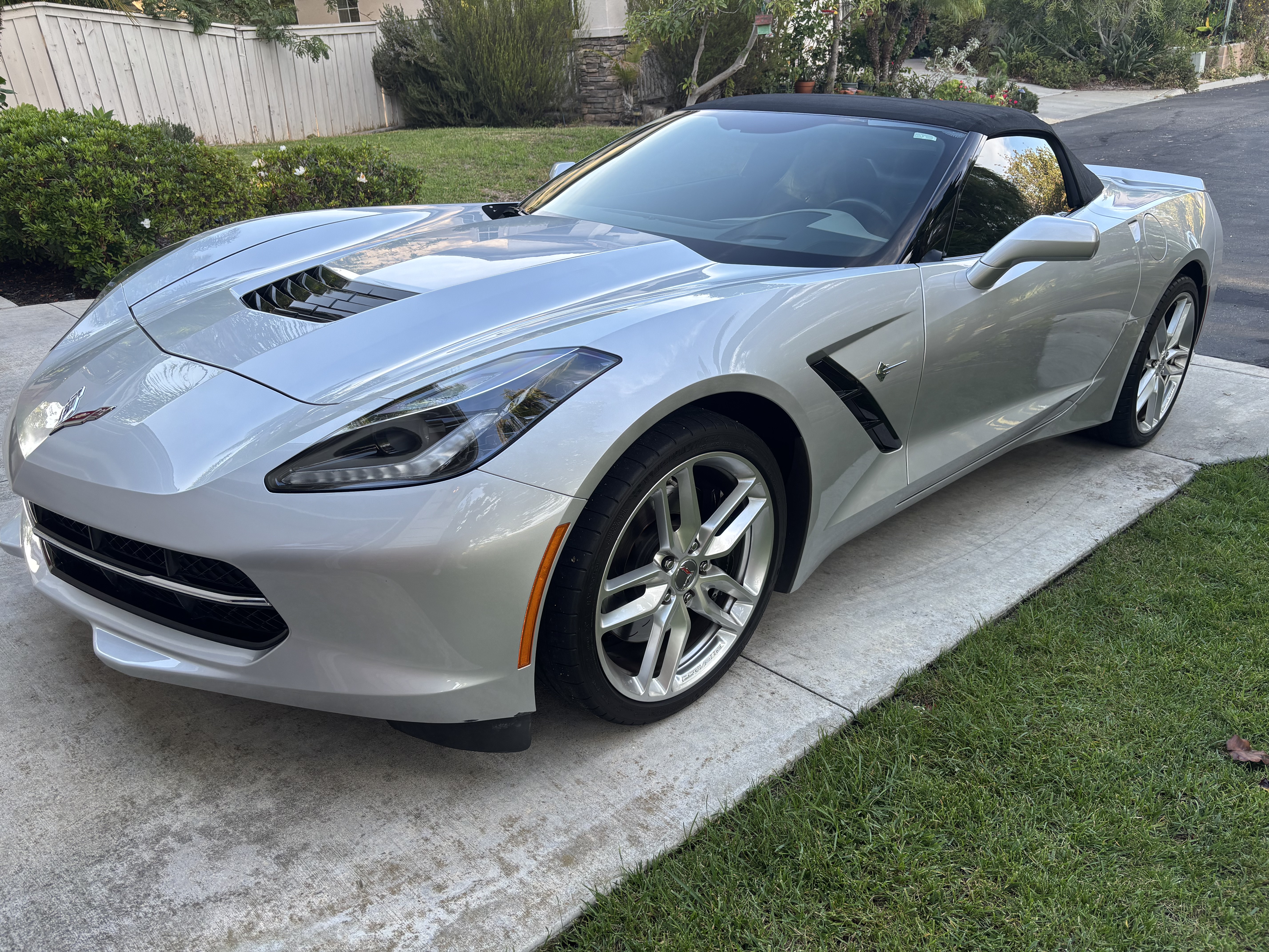 Used 2015 Chevrolet Corvette Stingray Convertible w/ 3LT Preferred Equipment Group RWD image 12