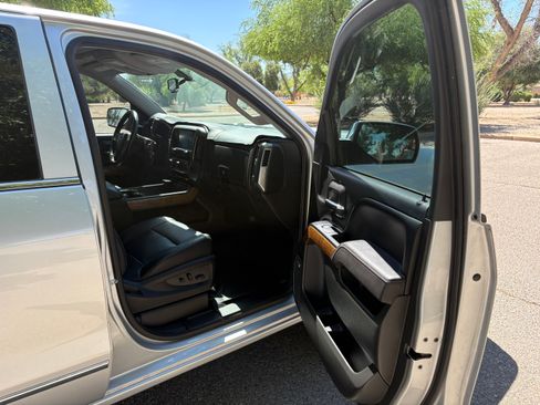 Used 2017 Chevrolet Silverado 1500 LTZ w/ Texas Edition AWD/4WD image 18