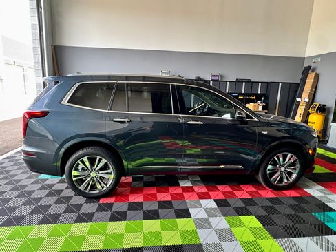 Used 2020 Cadillac XT6 Premium Luxury AWD/4WD image 32