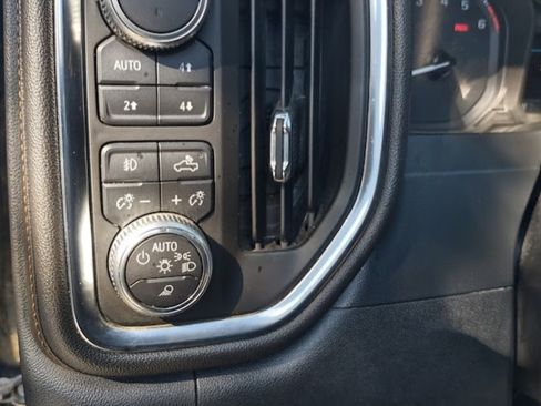 Used 2019 GMC Sierra 1500 AT4 image 14