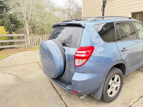 Used 2010 Toyota RAV4 4WD image 13