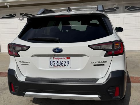 Used 2020 Subaru Outback Touring w/ Tech Package 2 image 4