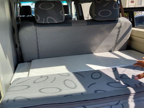 Used 2001 Volkswagen Eurovan image 6