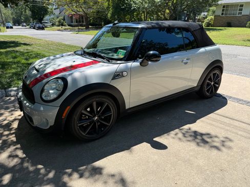 Used 2015 MINI Cooper S FWD image 8