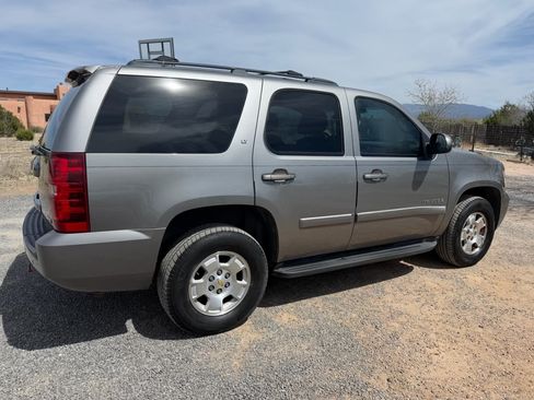 Used 2008 Chevrolet Tahoe LT image 2