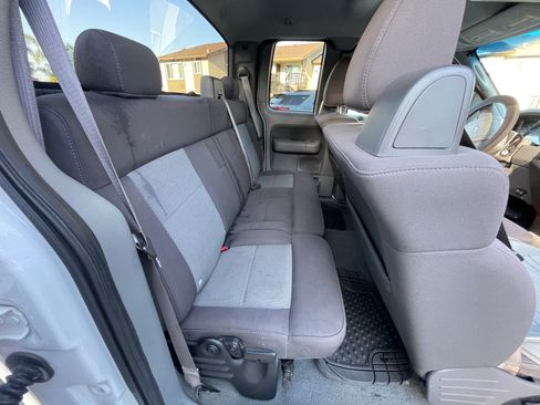 Used 2006 Ford F150 XLT image 11