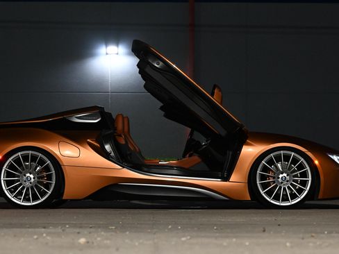 Used 2019 BMW i8 Roadster 2D image 25