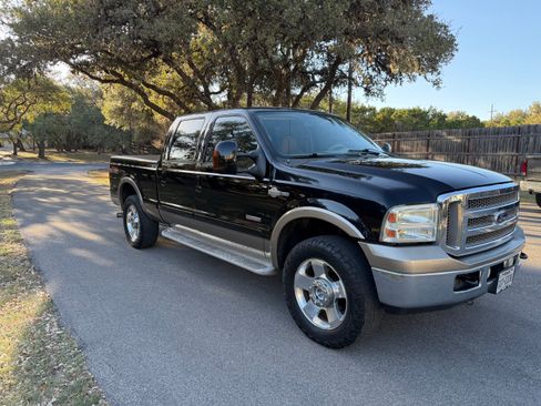 Used 2006 Ford F250 King Ranch image 5