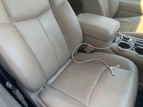 Used 2016 Nissan Pathfinder Platinum image 15