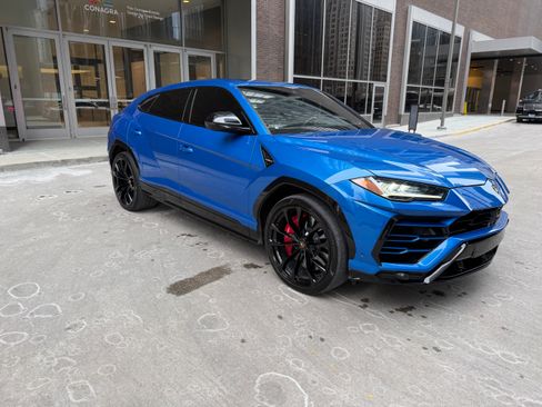 Used 2021 Lamborghini Urus image 11
