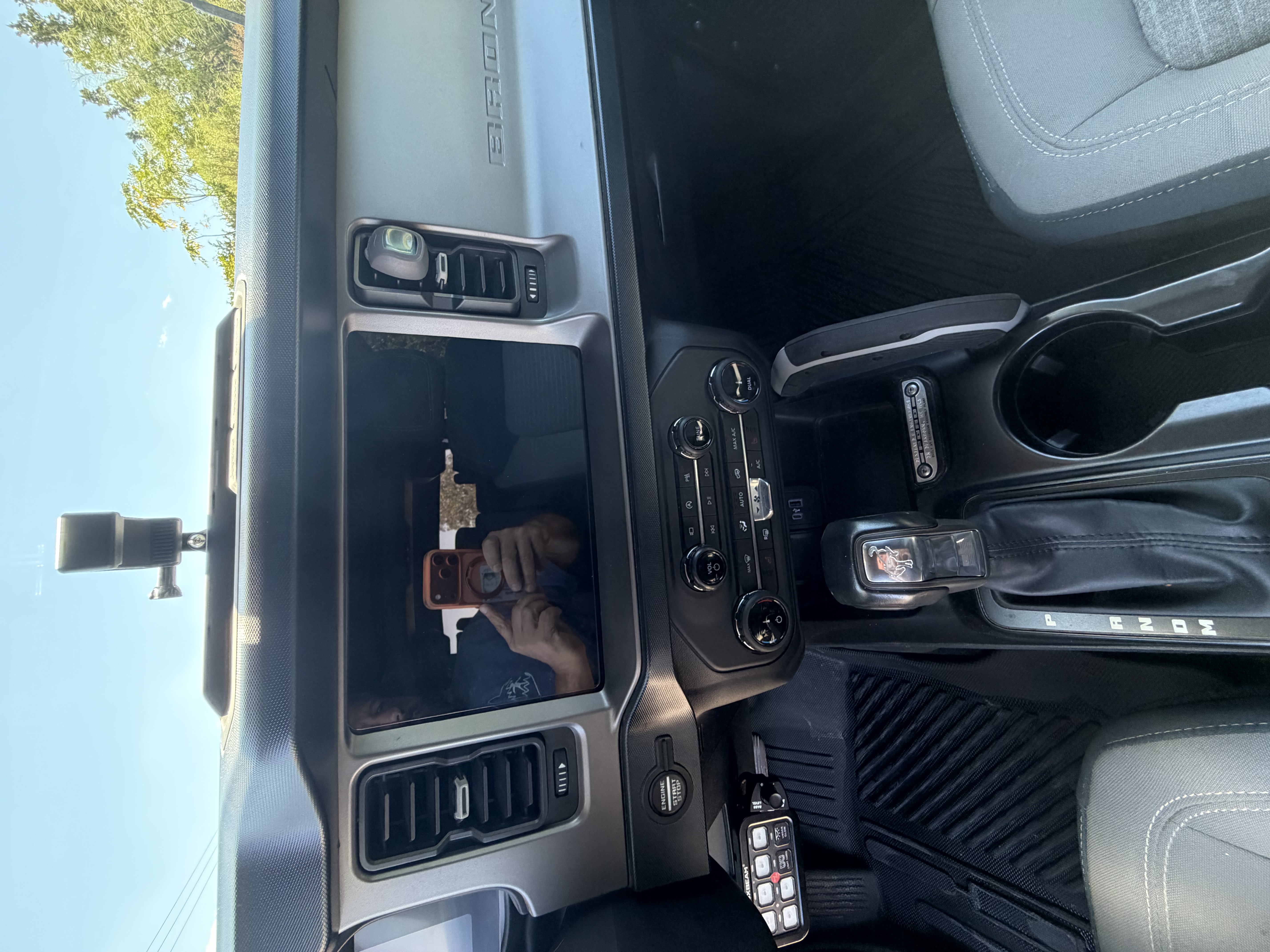 Used 2022 Ford Bronco Outer Banks AWD/4WD image 8