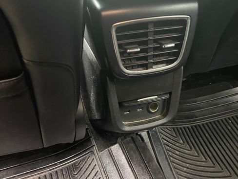 Used 2017 Lincoln MKX Premiere FWD image 27