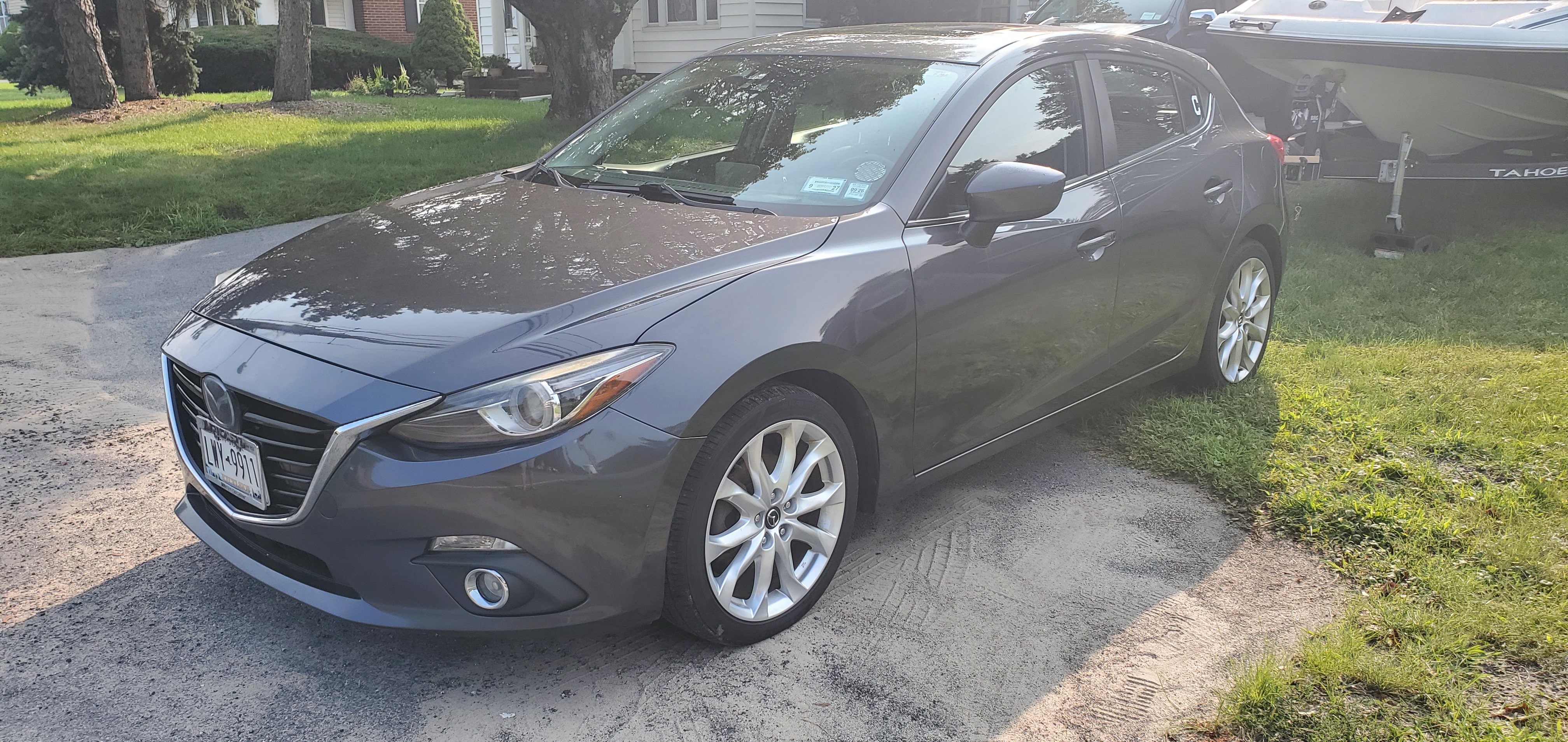 Used 2016 MAZDA MAZDA3 s Grand Touring w/ Technology Package FWD image 2