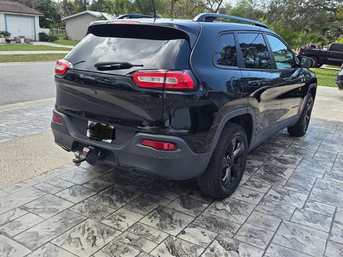 Used 2018 Jeep Cherokee Limited w/ High Altitude Package image 6