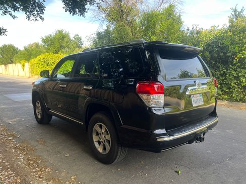 Used 2010 Toyota 4Runner SR5 image 6