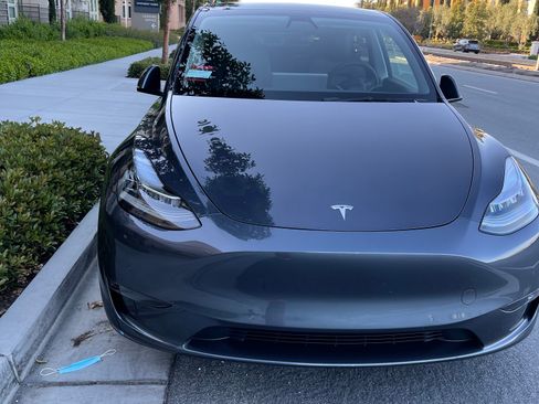 Used 2024 Tesla Model Y Long Range image 5