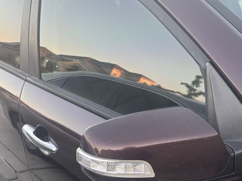 Used 2011 Kia Sorento LX w/ Convenience Pkg image 8