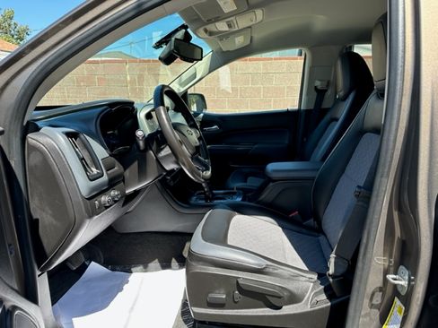 Used 2016 Chevrolet Colorado Z71 image 10