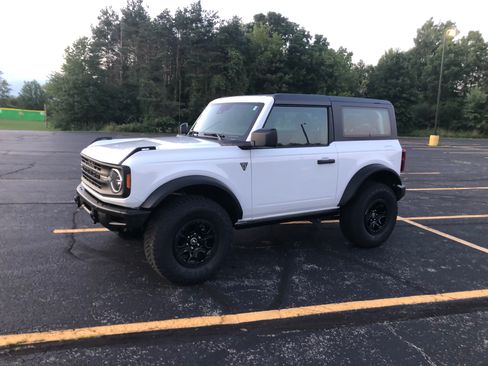 Used 2023 Ford Bronco 2-Door w/ Sasquatch Package image 6