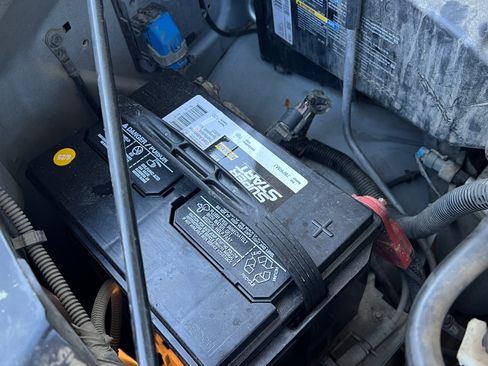 Used 2011 Chevrolet Express 1500 AWD w/ Power Package image 18