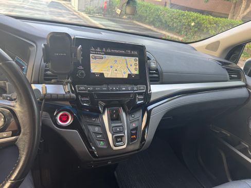 Used 2023 Honda Odyssey Touring image 15