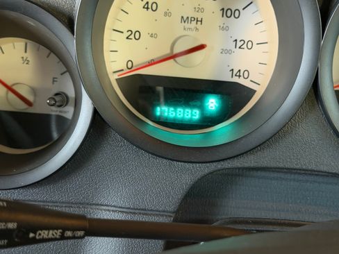 Used 2006 Dodge Charger image 11