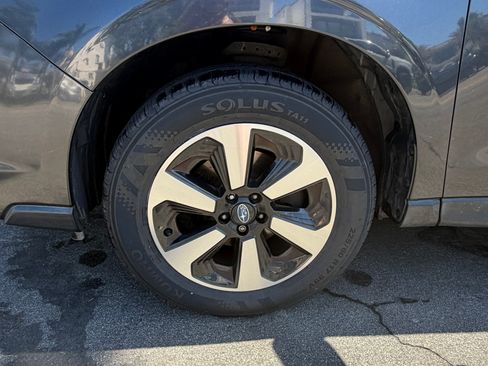 Used 2017 Subaru Forester 2.5i Premium w/ All-Weather Package AWD/4WD image 14