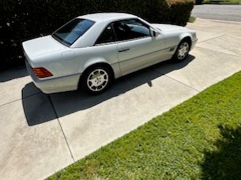Used 1995 Mercedes-Benz SL 320 image 10